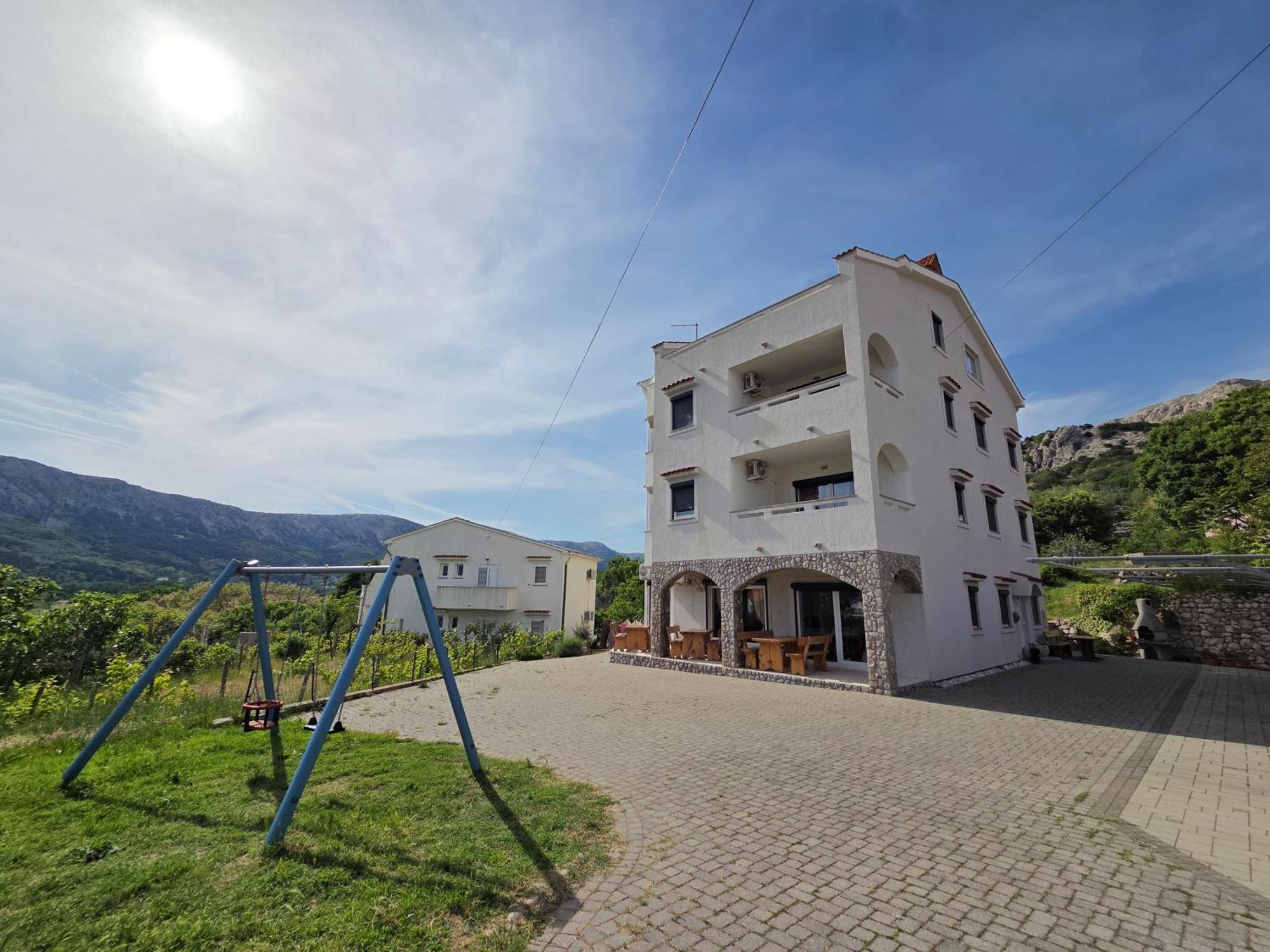 Apartments Leticia I Башка Экстерьер фото